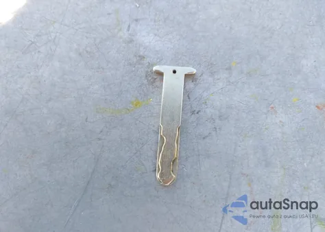 2011 Honda Cr-V Lx z USA, uszkodzony, nr VIN 5J6RE4H39BL013081